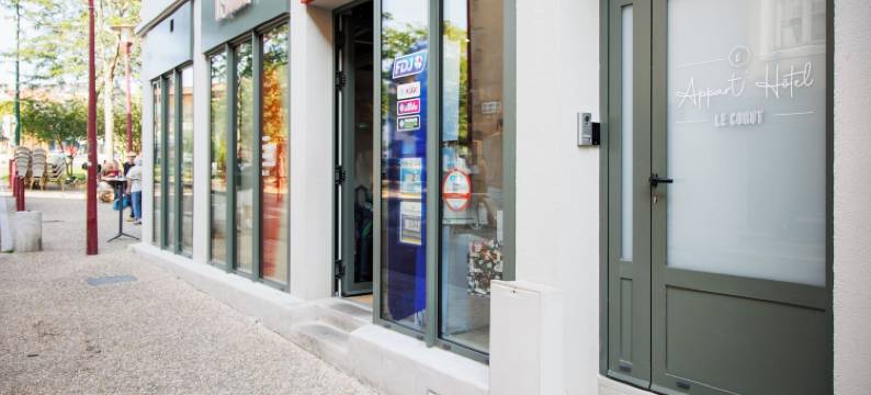 勒科罗特公寓酒店 - 自助入住(Appart'hôtel le Corot - Accès Autonome - Saint-Junien Centre)图片