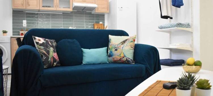 皮尔戈斯多彩开间，睡2人，停车场，WiFi，空调(Pirgos Colorful Studio Sleeps 2 Parking WiFi AC)图片