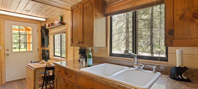 小狐狸(Little Fox by Kabino Fire Pit Large Yard Loft with Low Ceiling Grill WiFi)图片