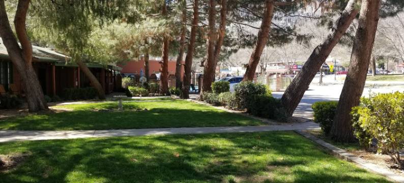 克恩维尔旅馆(Kernville Inn)图片