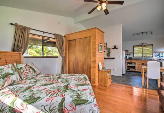 Fern Cottage Island Escape with Rainforest View! Hotel Overview