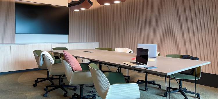 茧特蕾西恩维泽(Cocoon Theresienwiese)图片