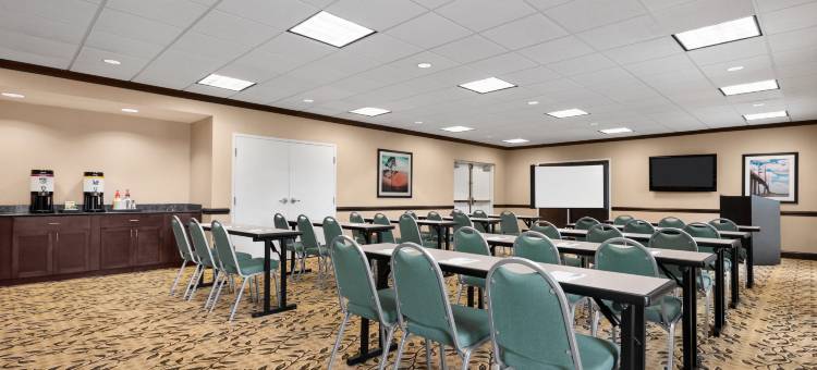 不伦瑞克欢朋套房酒店(Hampton Inn & Suites Brunswick)图片