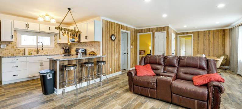 Shay湖边的安静乡村家园!(Quiet Country Home by Shay Lake!)图片