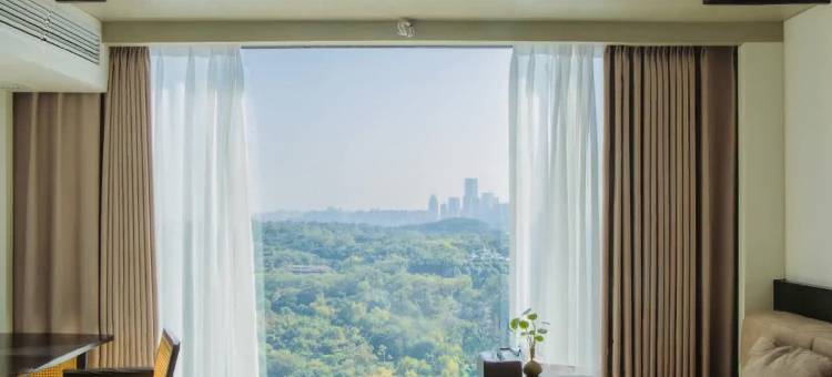 晒季·高空湖景酒店公寓(南宁青秀山会展中心店)图片