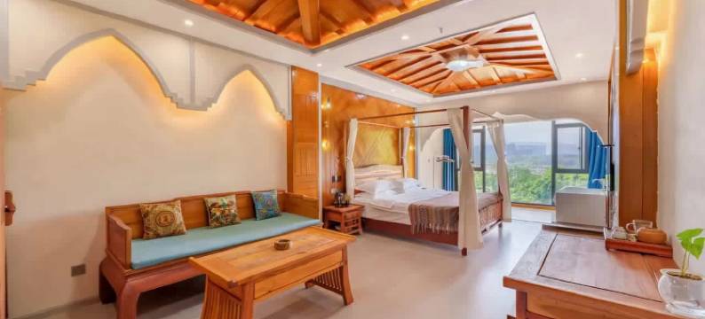 西双版纳三和居望江客栈图片