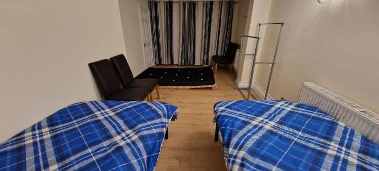 斯努兹登查尔维 – 免费停车，靠近M4 J6(SnoozeDen Chalvey – Free Parking, Near M4 J6)图片