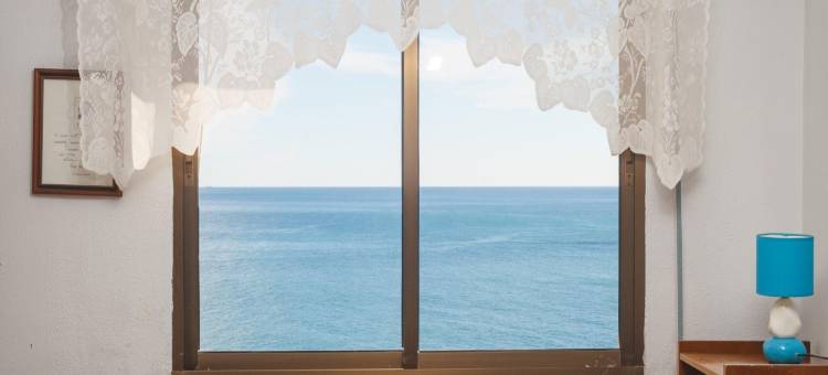 Apartment in Nerja near Carabeillo Beach图片