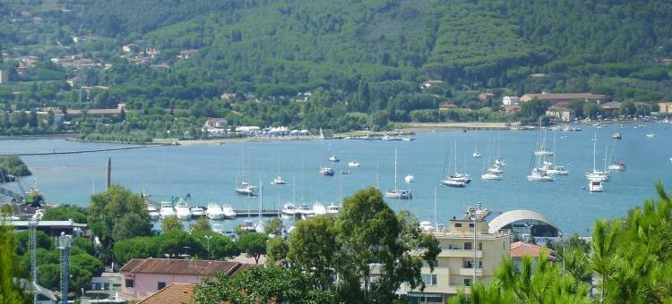 Apartment in Capoliveri near Sandy Beaches图片