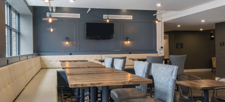 波士顿埃弗里特展望酒店(EnVision Hotel Boston-Everett)图片