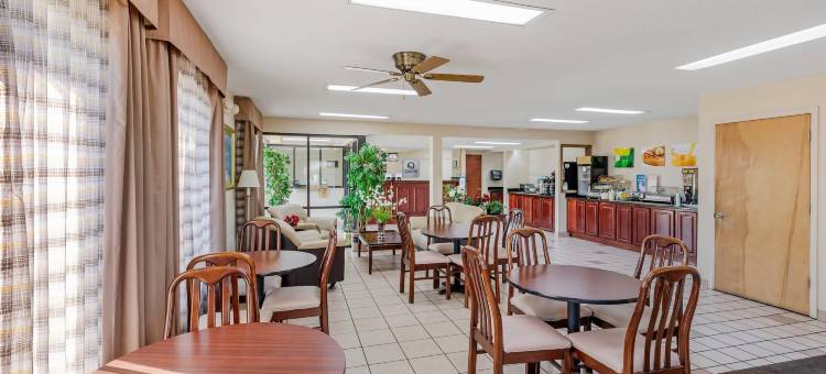 斯托克布里奇亚特兰大南 I-75 凯艺套房酒店(Quality Inn & Suites Stockbridge Atlanta South I-75)图片