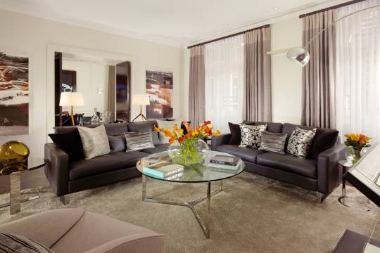 泰姬51白金漢門套房及公寓酒店