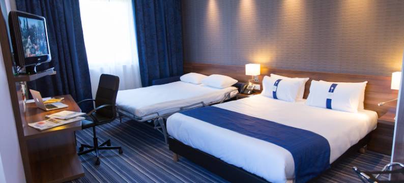 土伦圣穆塞智选假日酒店(Holiday Inn Express TOULON - EST by IHG)图片