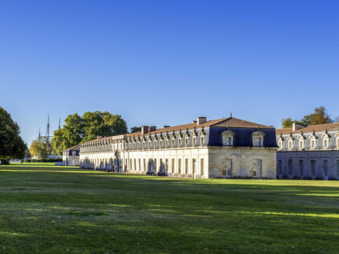 罗什福尔皇家海事美居酒店