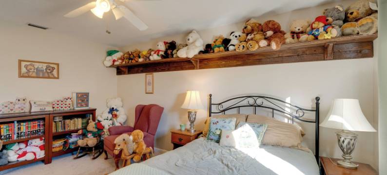 距夏洛特港海滩公园4英里：带泳池的宝石(4 Mi to Port Charlotte Beach Park Gem with Pool)图片