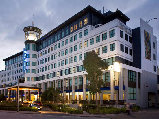 墨尔本格伦韦弗利诺富特酒店