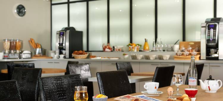 里昂东梅济约厄科尔斯博体育场基里亚德酒店(Kyriad Lyon Est - Stadium - Eurexpo)图片