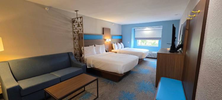 温德姆布兰登露天剧场戴斯酒店及套房(Days Inn & Suites by Wyndham Brandon Amphitheater)图片