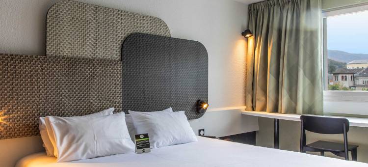 卢尔德中心B&B住宿加早餐酒店(B&B HOTEL Lourdes Centre Gare 3 étoiles)图片