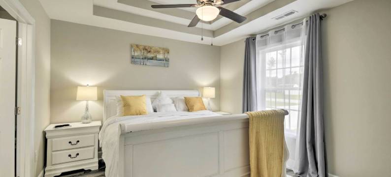 距高尔夫球场3英里：洛里斯家居，带大私人院子！(3 Mi to Golf: Loris Home w/ Big Private Yard!)图片