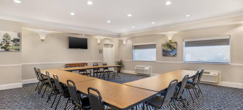 沃库拉贝斯特韦斯特优质套房酒店(Best Western Wakulla Inn  Suites)图片