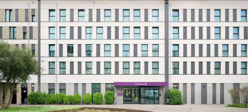 弗赖堡市北部的Premier Inn酒店(Premier Inn Freiburg City Nord)图片