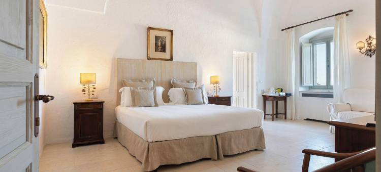 马塞里亚加鲁伯酒店(Masseria le Carrube)图片