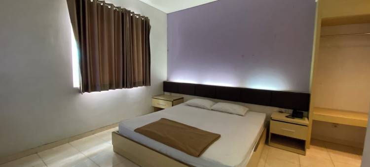苏拉巴亚橡树镇屋酒店(Townhouse Oak Hotel Niaga Surabaya)图片