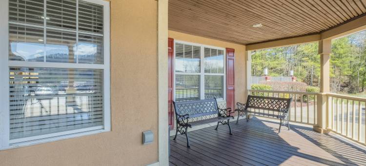 柯宾红顶套房酒店(Red Roof Inn & Suites Corbin)图片