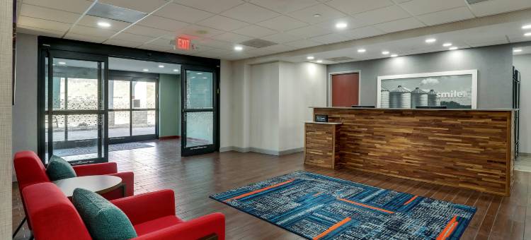 圣路易斯 - 爱德华兹维尔欢朋酒店及套房(Hampton Inn & Suites St. Louis-Edwardsville)图片