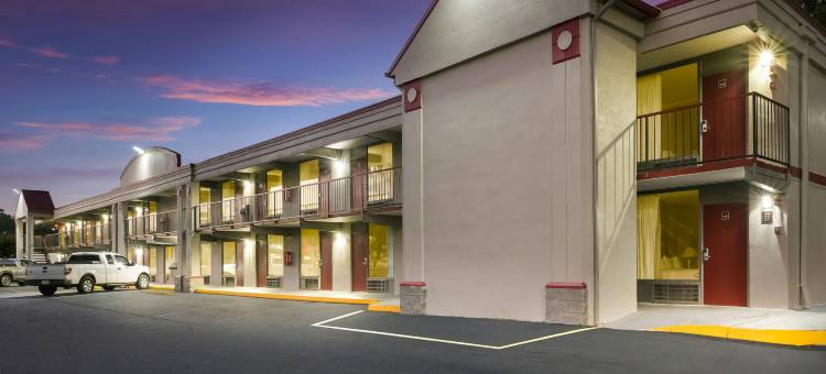 勒诺戴斯酒店(Red Roof Inn Lenoir)图片