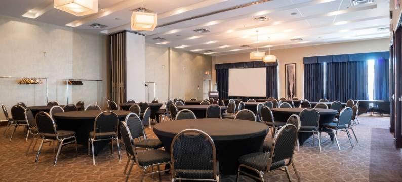 温尼伯机场桑德曼套房酒店(Sandman Hotel & Suites Winnipeg Airport)图片