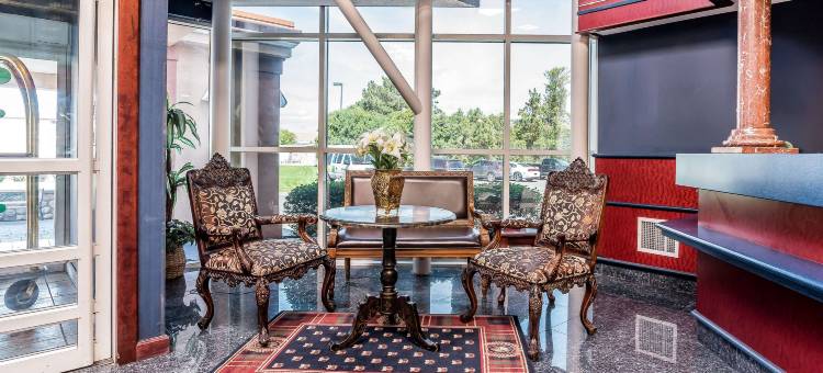 奥尔巴尼机场凯艺套房酒店(Quality Inn & Suites Albany Airport)图片