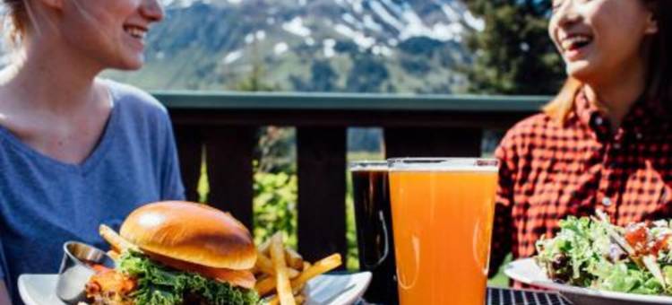 西沃德风歌小屋(Seward Windsong Lodge)图片