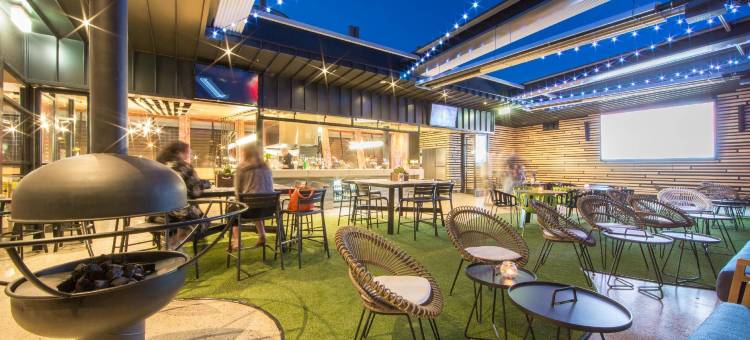 高地屋顶餐吧酒店(Highlander Hotel Bar Kitchen Rooftop)图片