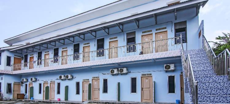 OYO Life 90433 塞拉西宿舍(OYO Life 90433 Serasi Kost)图片