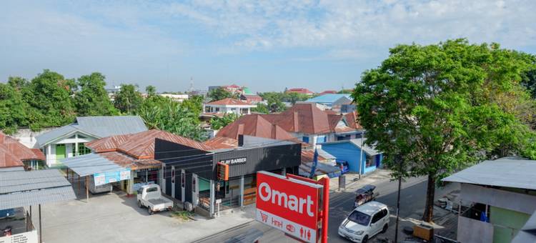 红多兹回教2号酒店近戈伦塔洛内格里大学(RedDoorz Syariah Near Universitas Negeri Gorontalo 2)图片