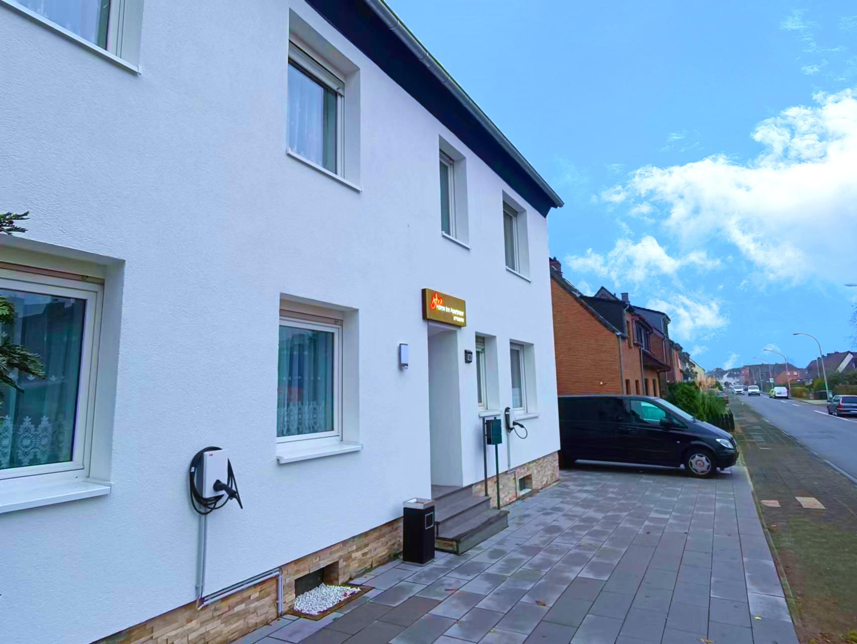 Home Inn HotelOver view