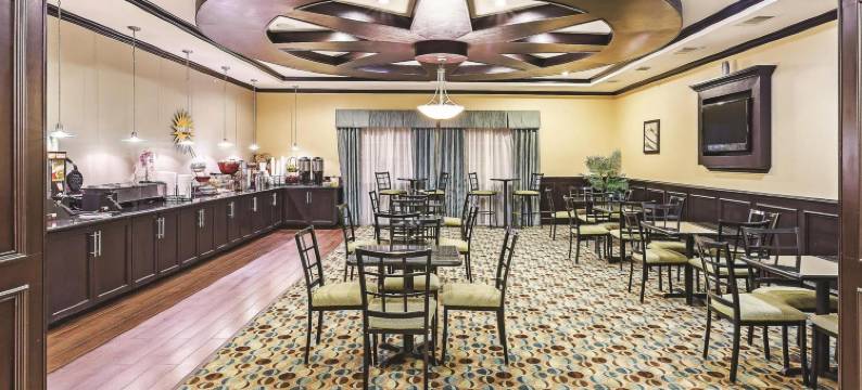 麦金尼拉昆塔温德姆套房酒店(La Quinta Inn & Suites by Wyndham McKinney)图片