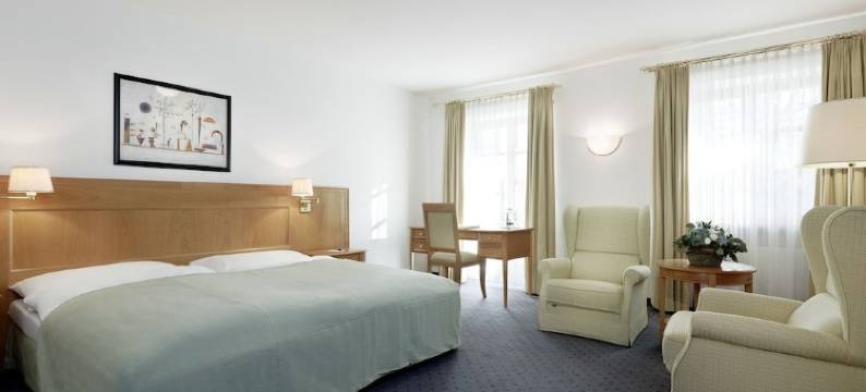 特根西湖上的玛格丽特霍夫(Margarethenhof am Tegernsee)图片