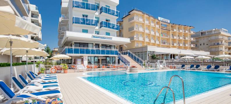 康多尔酒店(Hotel Condor)图片