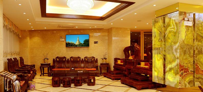 瑞丽金砖大酒店图片