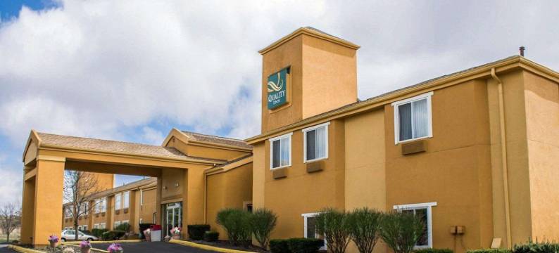 布蓝兹维克里夫兰南凯艺酒店(Quality Inn Brunswick Cleveland South)图片