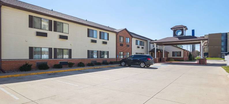 6号汽车旅馆十字路口购物中心 - 滑铁卢 - 雪松瀑布(Motel 6 Waterloo, IA - Crossroads Mall - Cedar Falls)图片