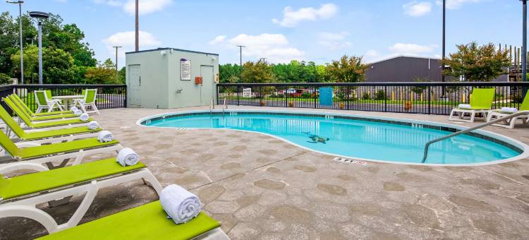 默特尔比奇贝斯特韦斯特优质酒店(Best Western Plus Myrtle Beach @ Intracoastal)图片