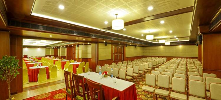 锡鲁万纳塔普拉姆经典萨洛瓦门廊酒店(Classic Sarovar Portico Trivandrum)图片