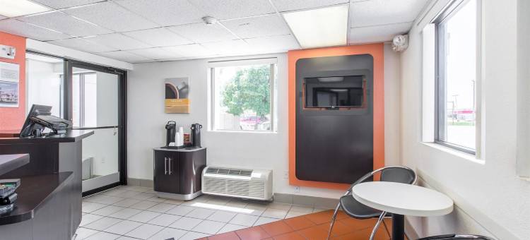 康瑟尔布拉夫斯6号汽车旅馆(Motel 6 Council Bluffs, IA - Omaha East)图片