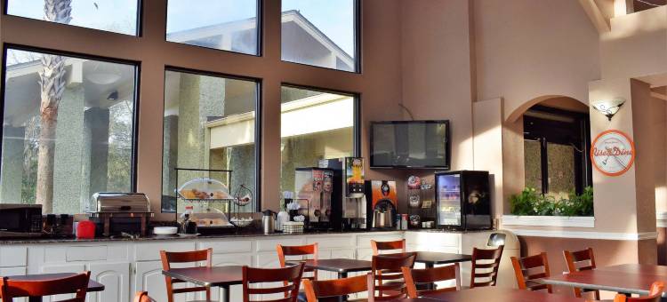 博福特-帕里斯岛豪生酒店(Howard Johnson by Wyndham Beaufort/Parris Island)图片