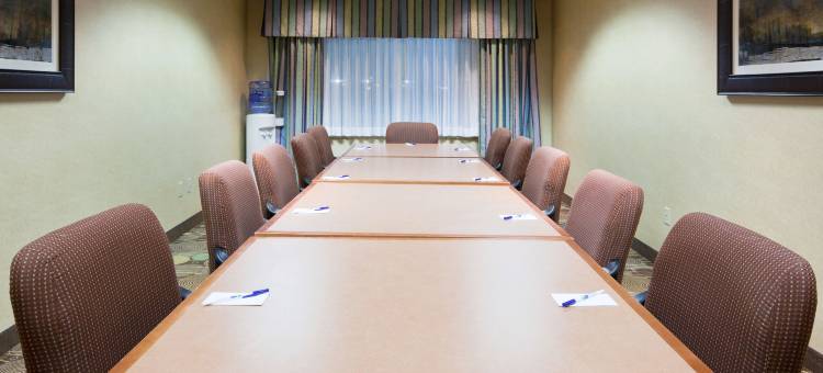 智选假日套房酒店大福克斯(Holiday Inn Express & Suites Grand Forks)图片