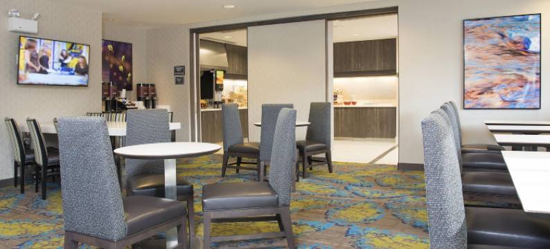 休斯敦城市广场Residence Inn 酒店(Residence Inn Houston City Place)图片
